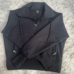 Women’s cropped quarter-zip black tops with thumbholes!